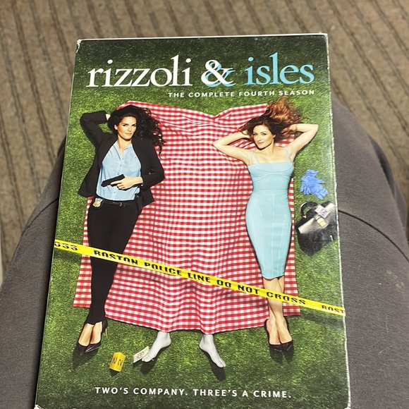Rizzoli and Isles DVD sets season 1 and 4! - Picture 3 of 3